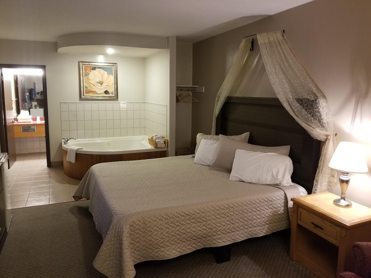 Knights Inn Woodstock Bagian luar foto