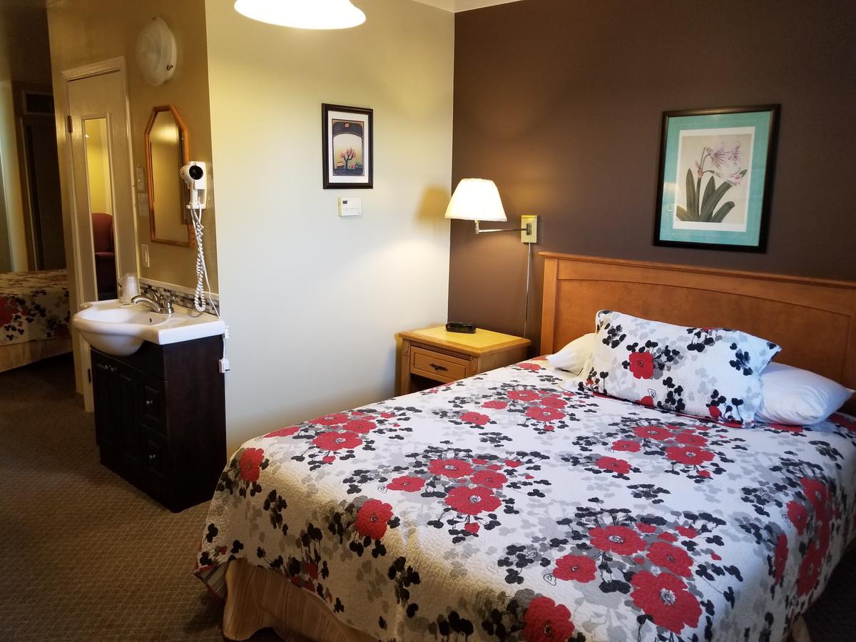Knights Inn Woodstock Bagian luar foto
