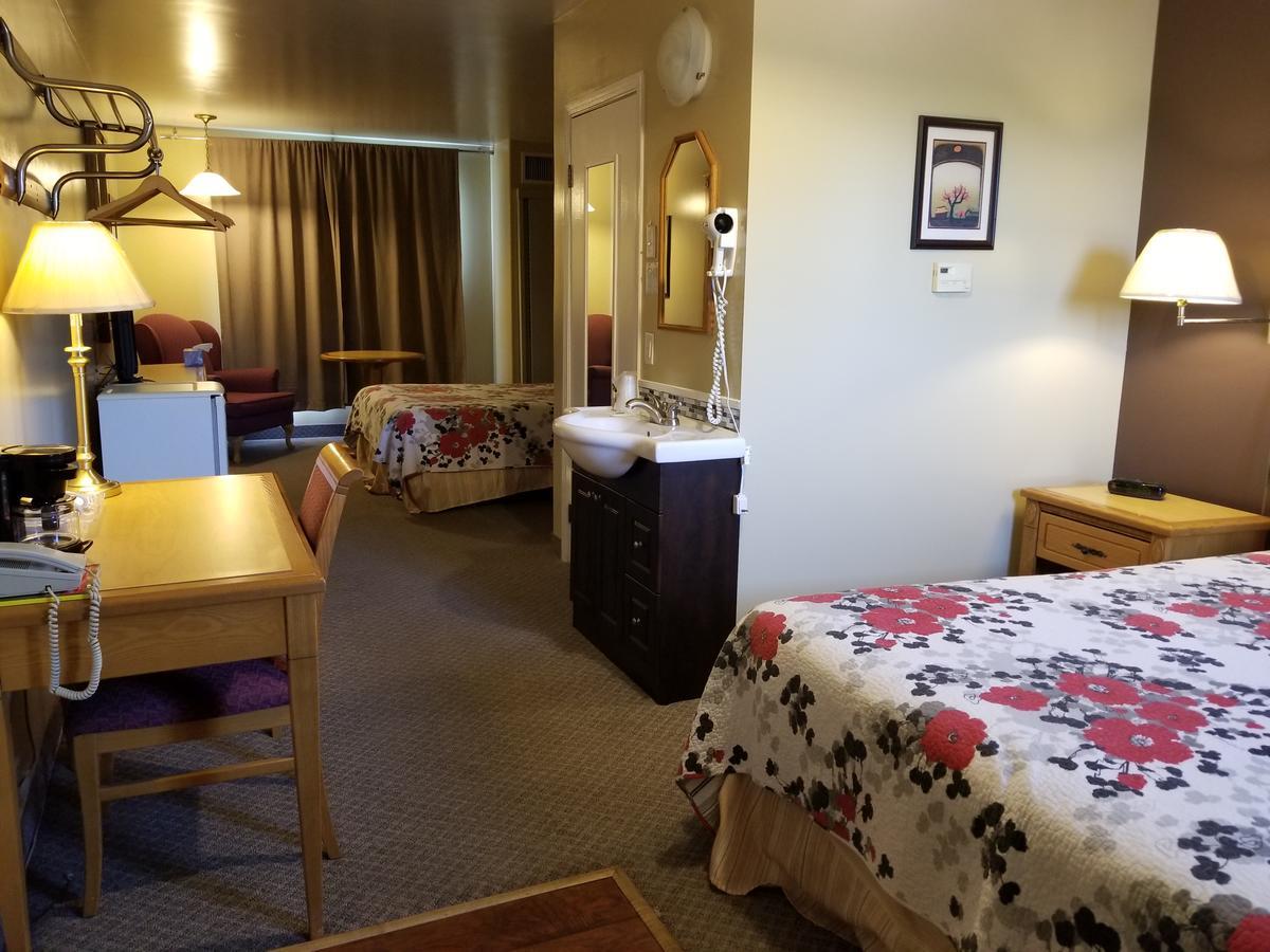Knights Inn Woodstock Bagian luar foto